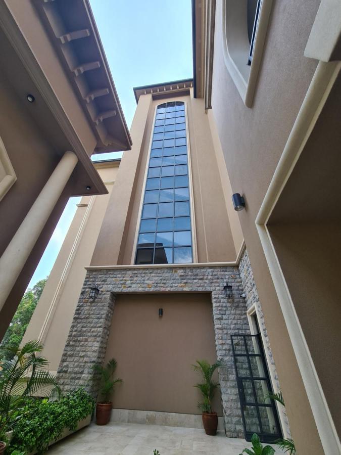 Fontis Residences Hotel Kampala Exterior foto